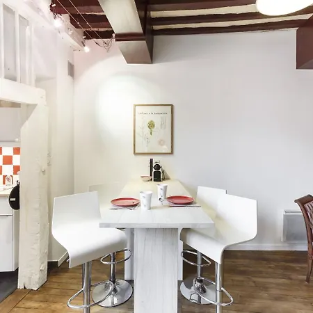 Apartman Drole De Dame By Cocoonr *